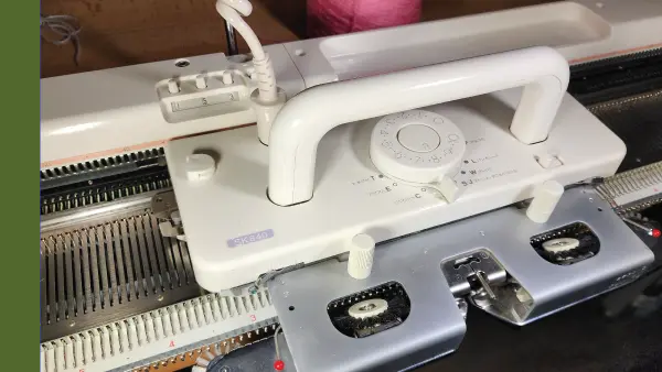 Silver Reed SK840 knitting machine