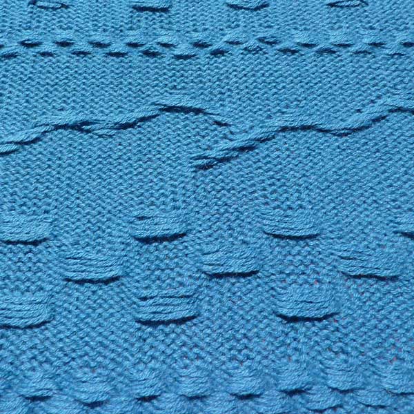KIN443 "Random" decorative slip stitches on the purl side of the knitting